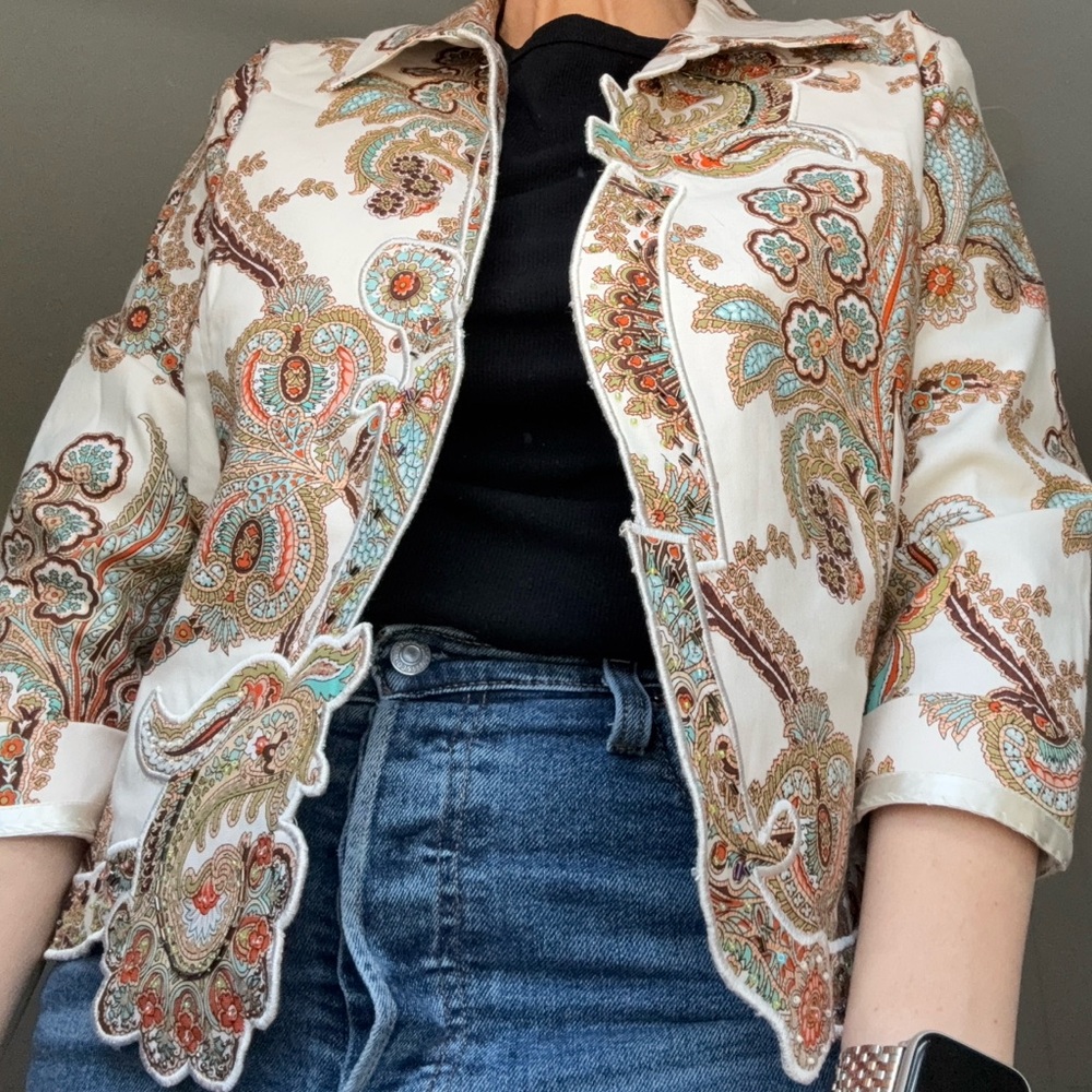 City Girl - Nancy Bolen- Vintage White Paisley Embroidered Jacket